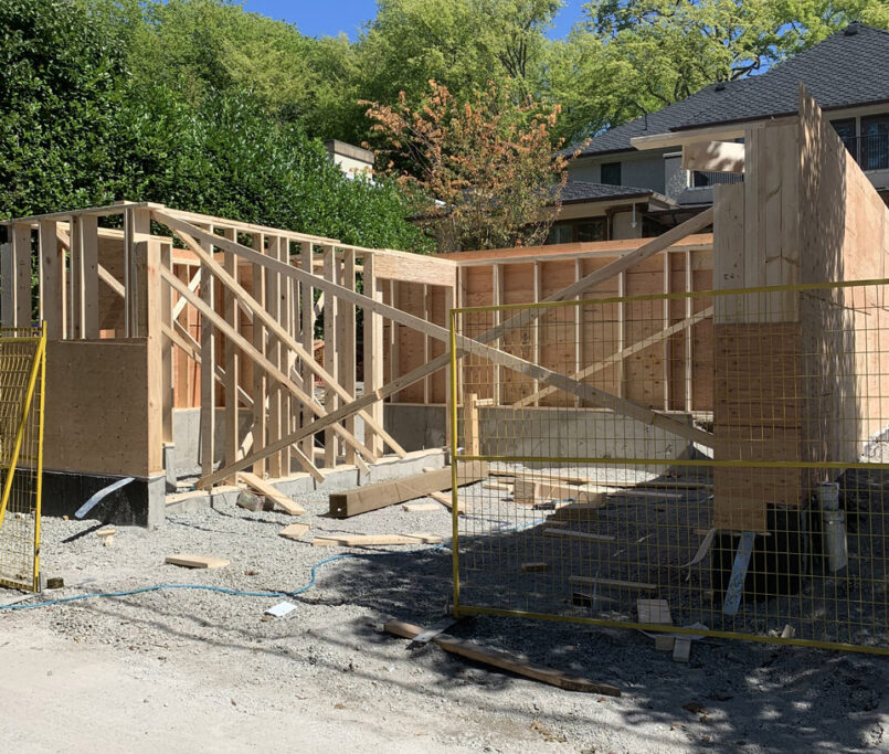 rely construction laneway projects 6233 Marguerite St Laneway 24