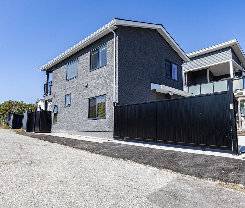 rely construction laneway projects 6190 Clinton Laneway completed 1